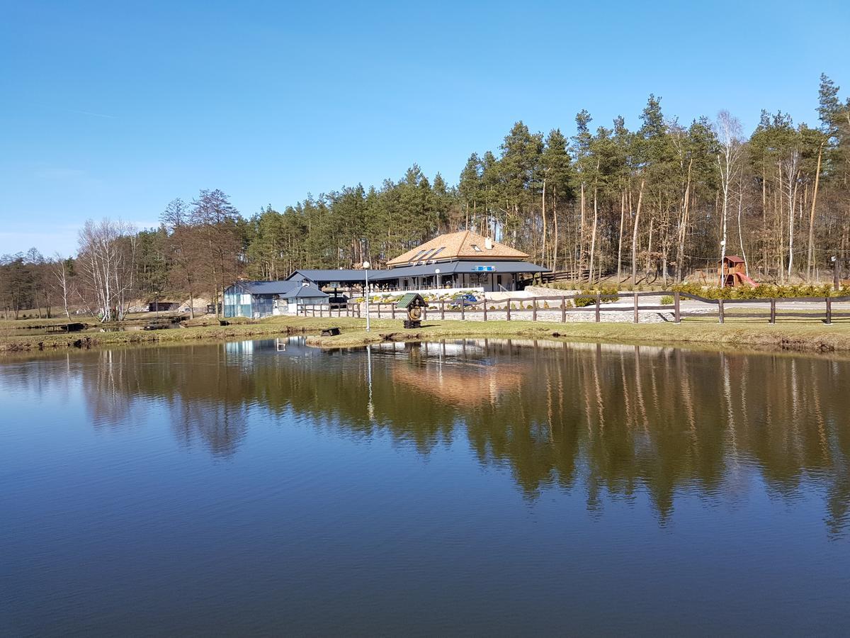 Hotel Rybaczowka Golub-Dobrzyń Exterior foto